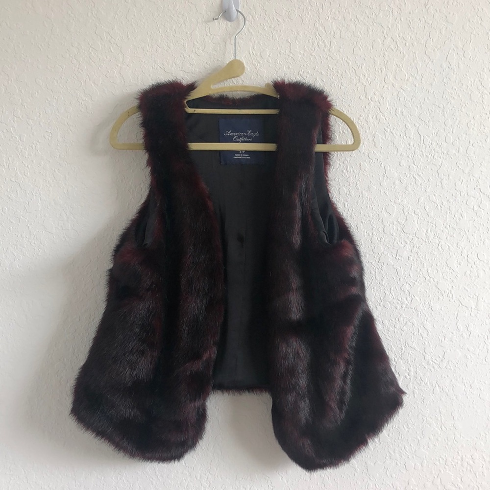 American Eagle Maroon/ Black Faux Fur Vest